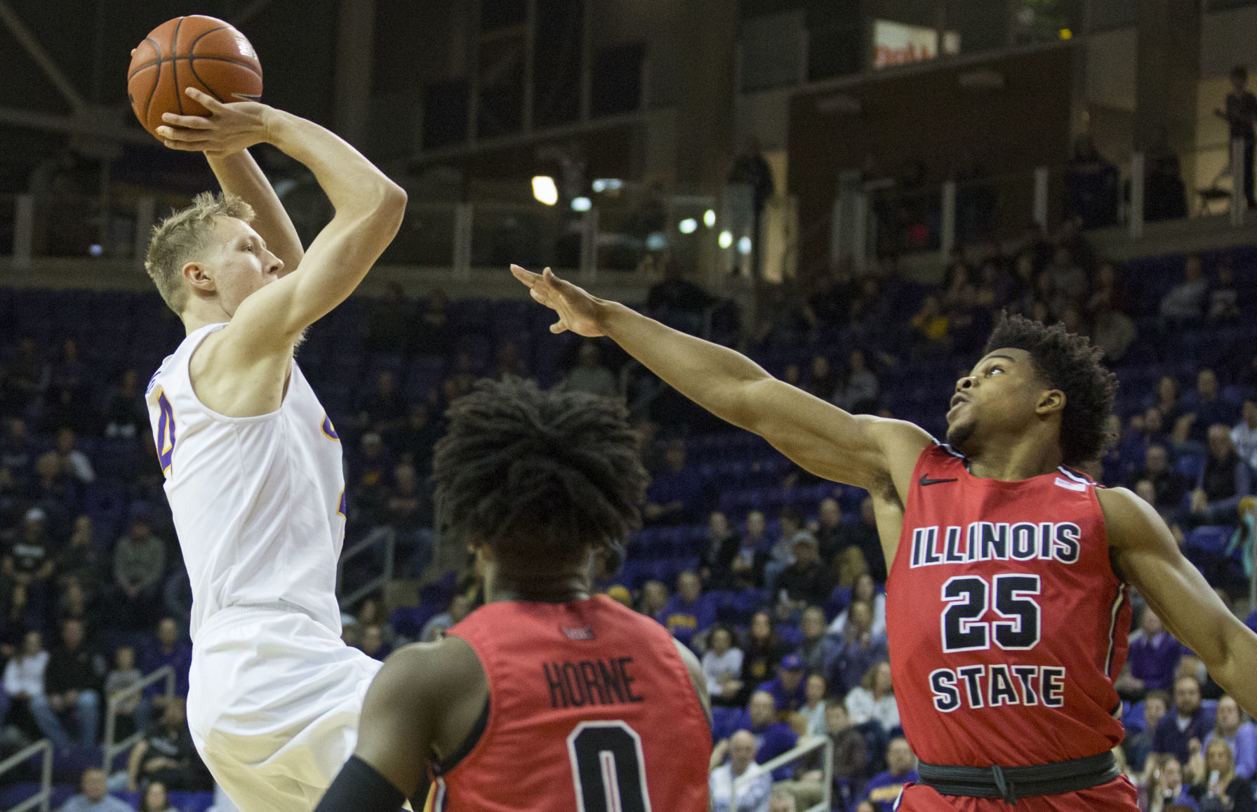 021220kw-uni-illinois-state-bball-01